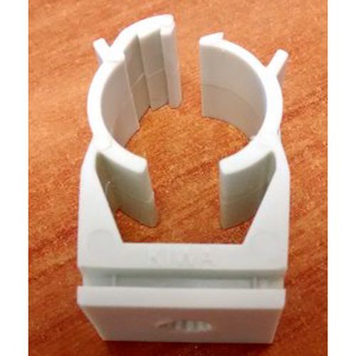 ABRAZADERA NYLON P/TUBO H 15-16 GRIS (100 UNIDADES)