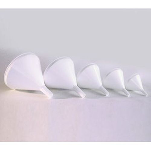 EMBUDO PLASTICO 13CM BLANCO