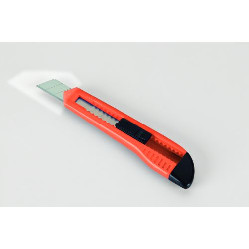 CUTTER PLASTICO 18MM